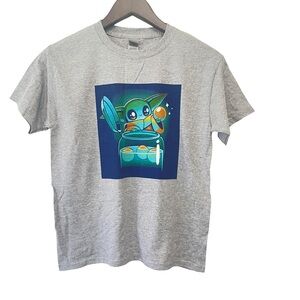 Yoda graphics T-shirt medium youth